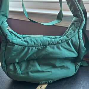 Athlete All About Small Crossbody Hobo Bag (green)